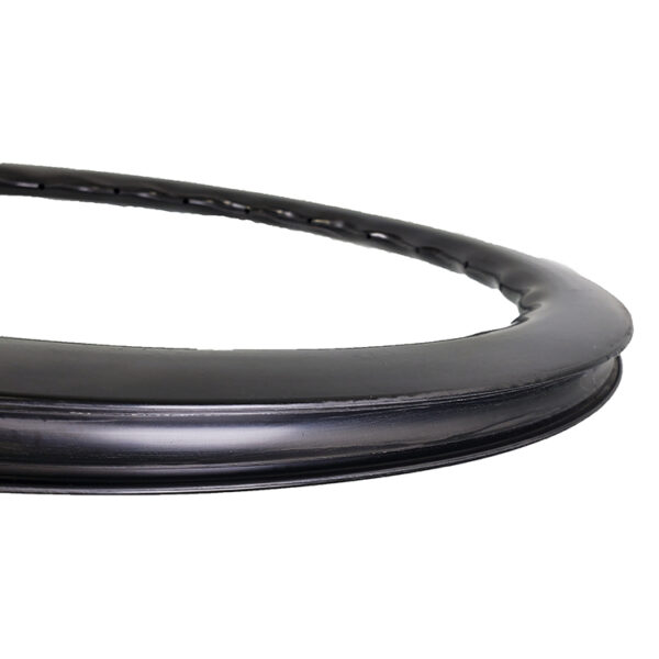 Wave-shaped rims for road bicycles
